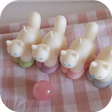 scaredy cat candle (white base)