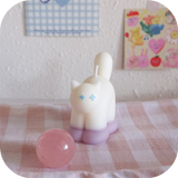 scaredy cat candle (white base)
