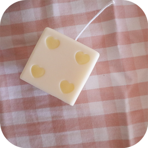love dice candle